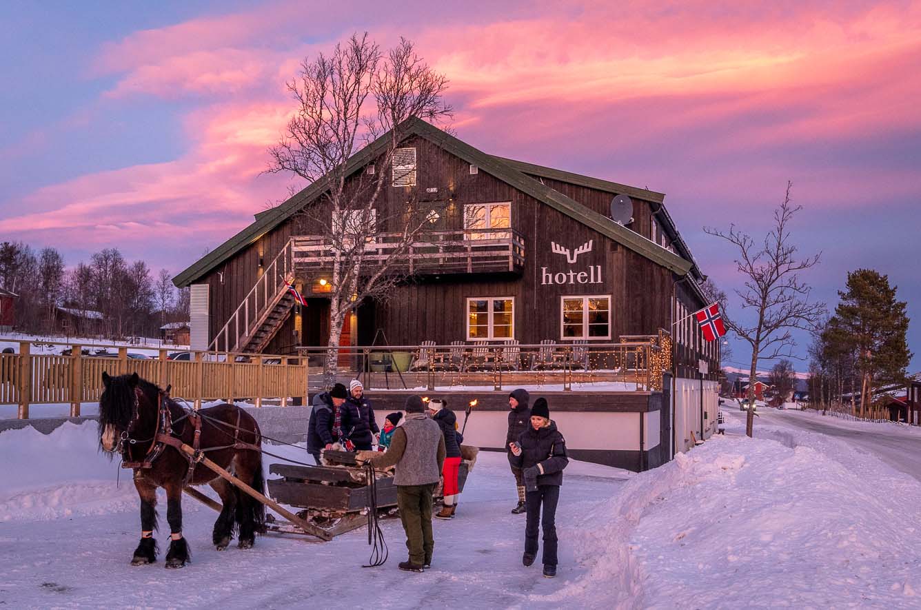 Skåbu Hotell - Ansgar Valbø